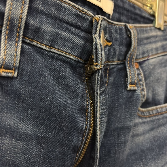 Joe’s Jeans HighRise Ankle Skinny in Athen wash Size 26 - Picture 5 of 9